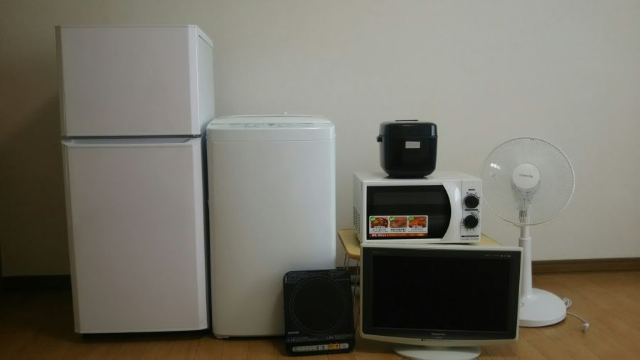 冷蔵庫・洗濯機・テレビ・電子レンジ・炊飯器・ＩＨコンロ・扇風機・防炎カーテンが付いています!